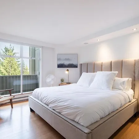 Villa Woodrun By Outpost Whistler Extérieur photo