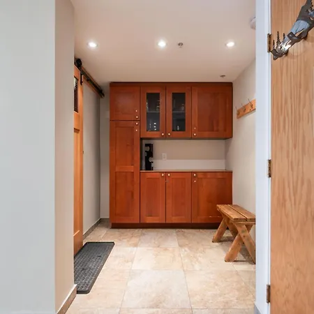 Villa Woodrun By Outpost Whistler Extérieur photo